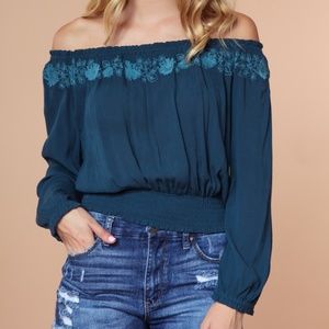 EMBROIDERED OFF SHOULDER SMOCKED BLOUS[BKRB006041]